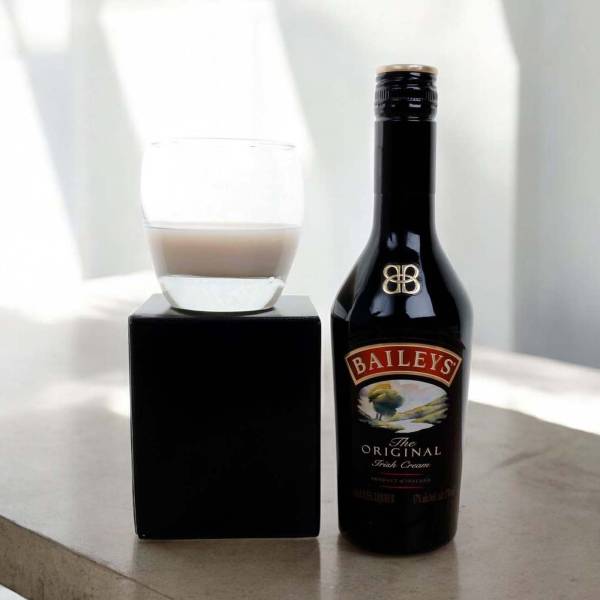 Baileys Irish Cream Liqueur 35cl